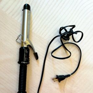 Hair Styler adjustable temperature.